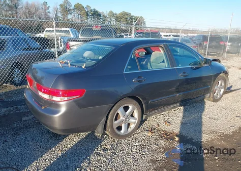 2004 Honda Accord 2.4 Lx z USA, uszkodzony, nr VIN 1HGCM56484A152991